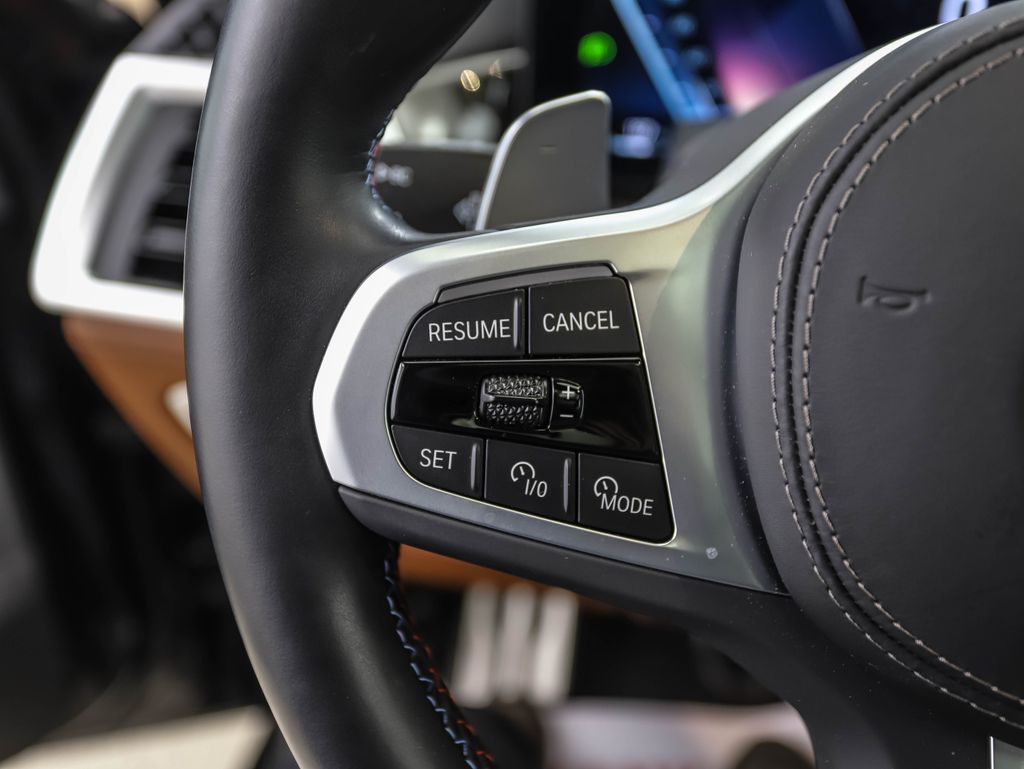 Thumbnail: 2023 BMW X7 - 12