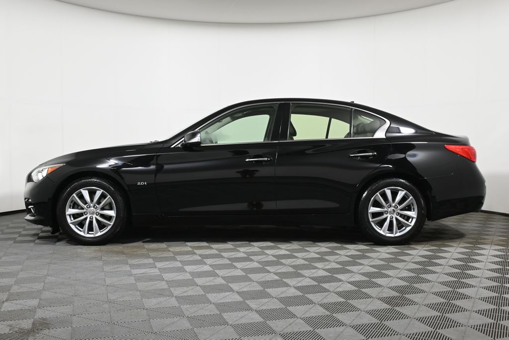 Thumbnail: 2016 INFINITI Q50 - 2