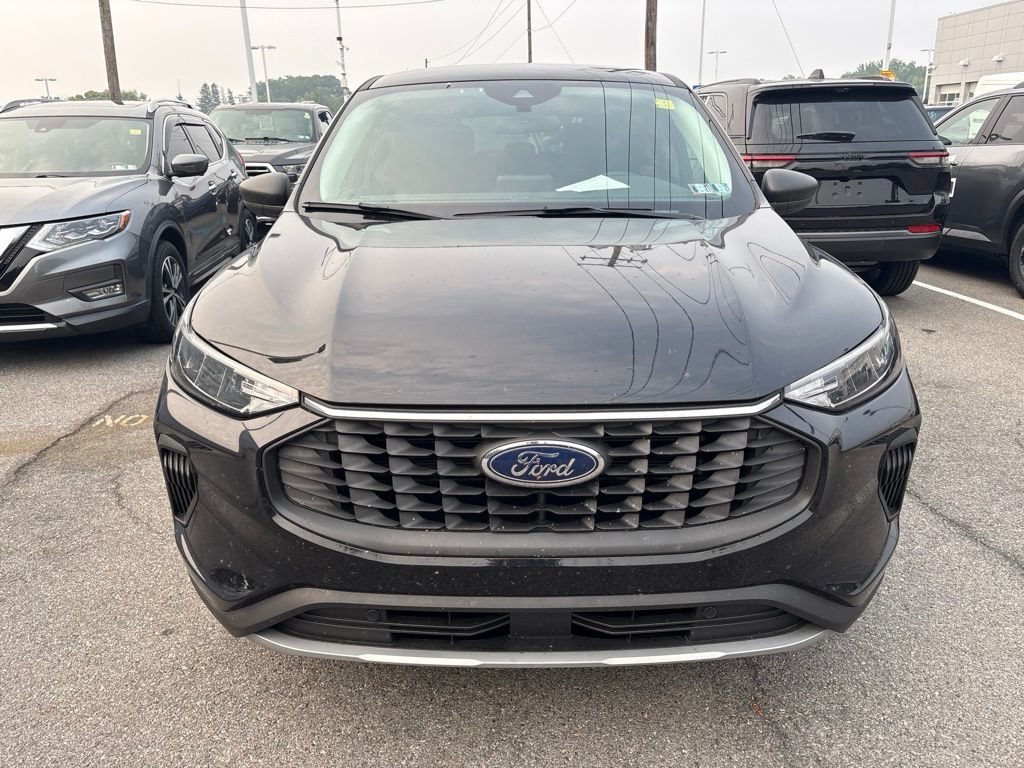 2024 Ford Escape — photo 2