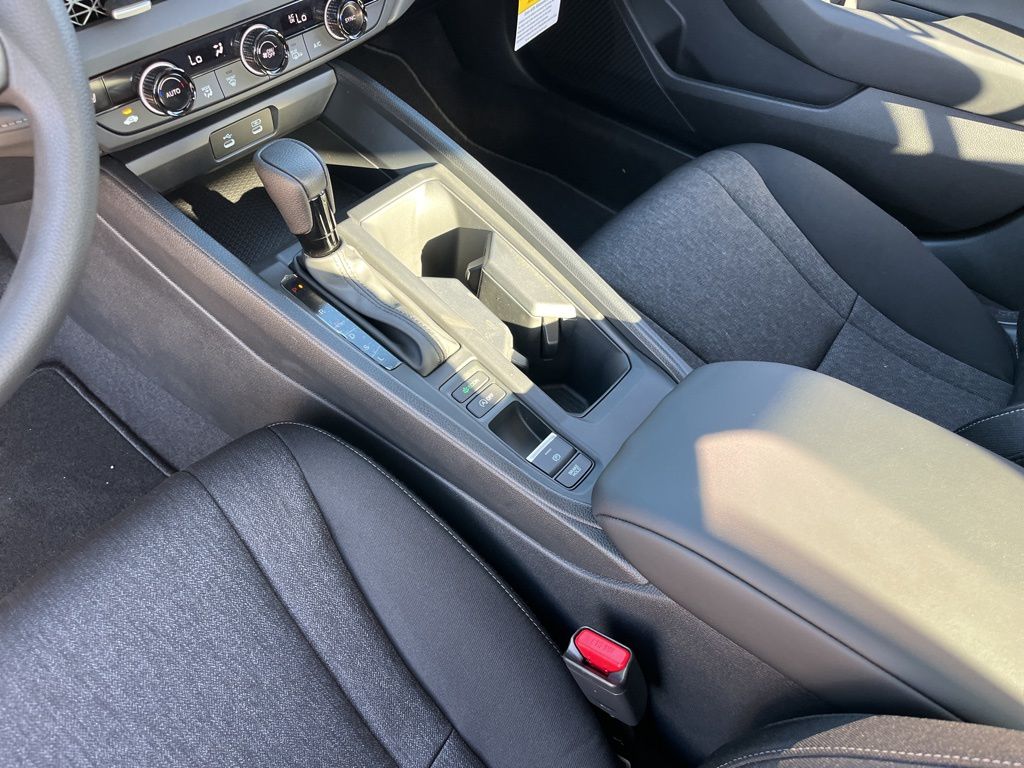 2025 Honda Accord SE 11
