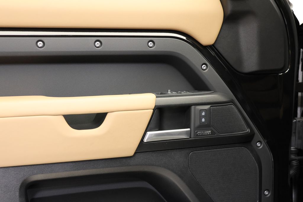 Thumbnail: 2026 Land Rover Defender - 27