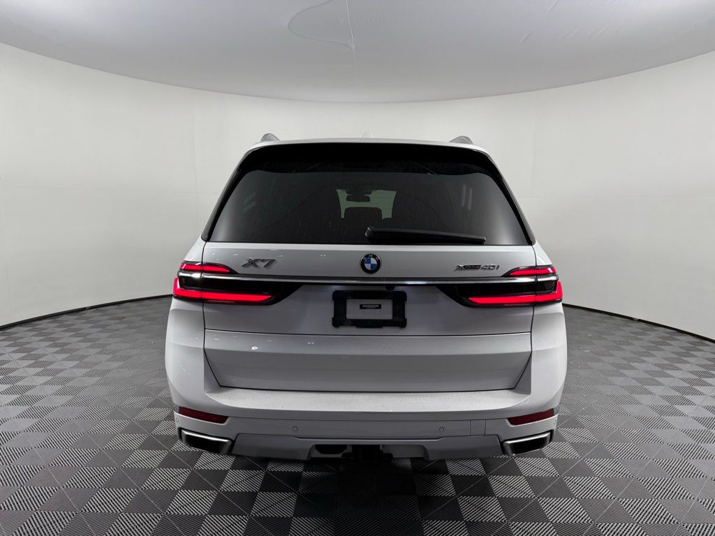 Thumbnail: 2023 BMW X7 - 6