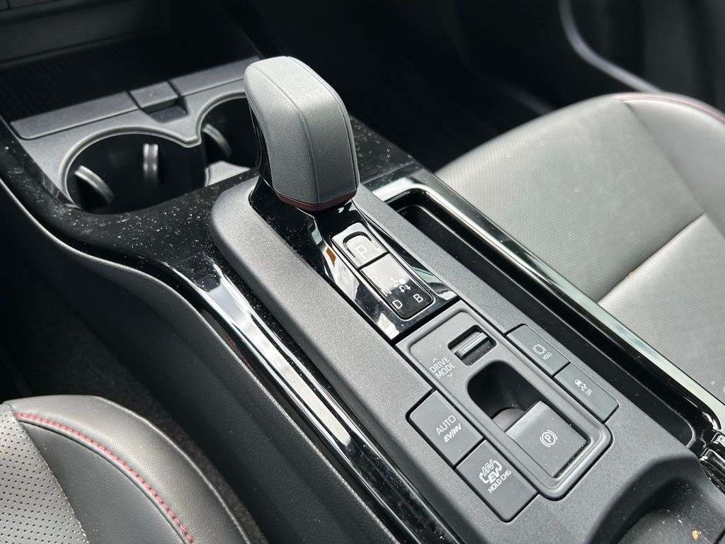 Thumbnail: 2024 Toyota Prius Prime - 28