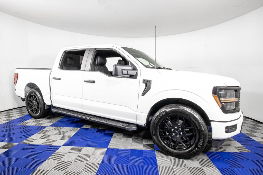 View vehicle photo 3