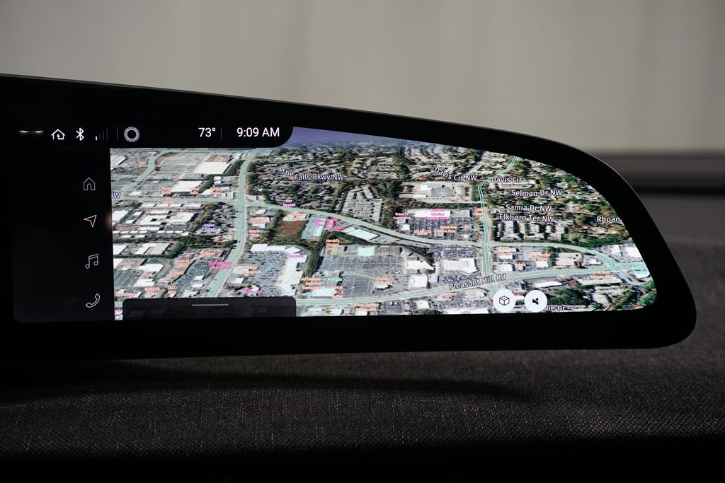 Thumbnail: 2023 Lucid Air - 20