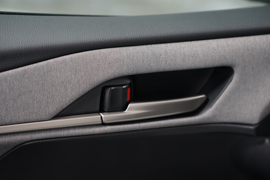 Thumbnail: 2026 Toyota Camry - 32