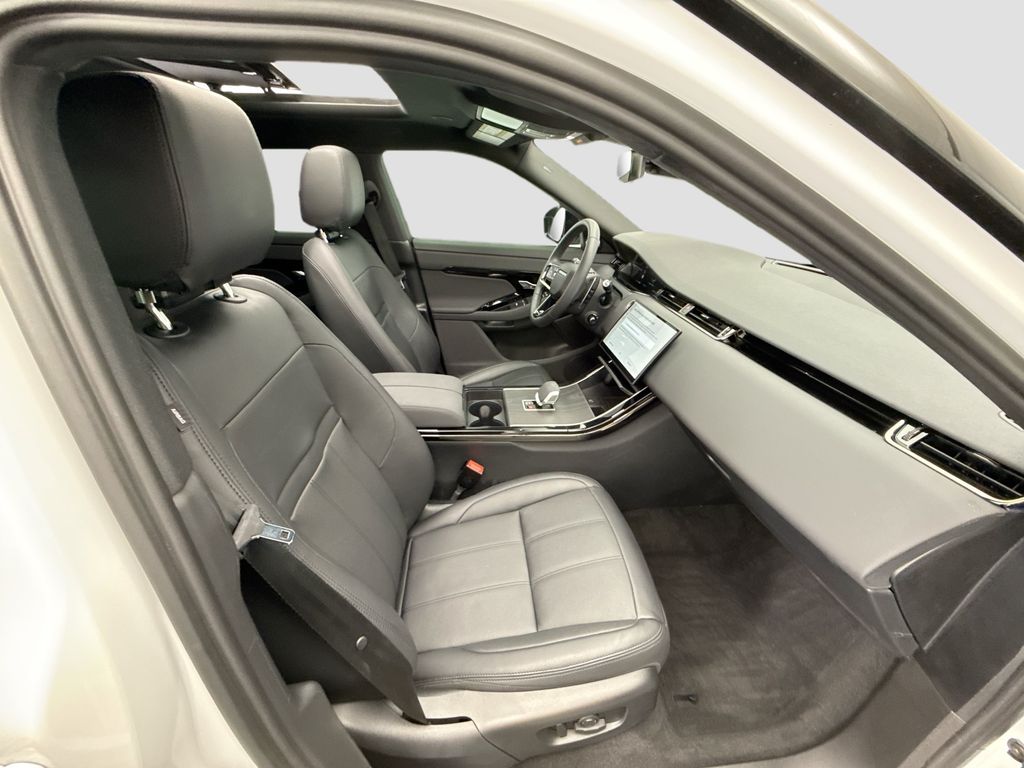 Thumbnail: 2025 Land Rover Range Rover Evoque - 19