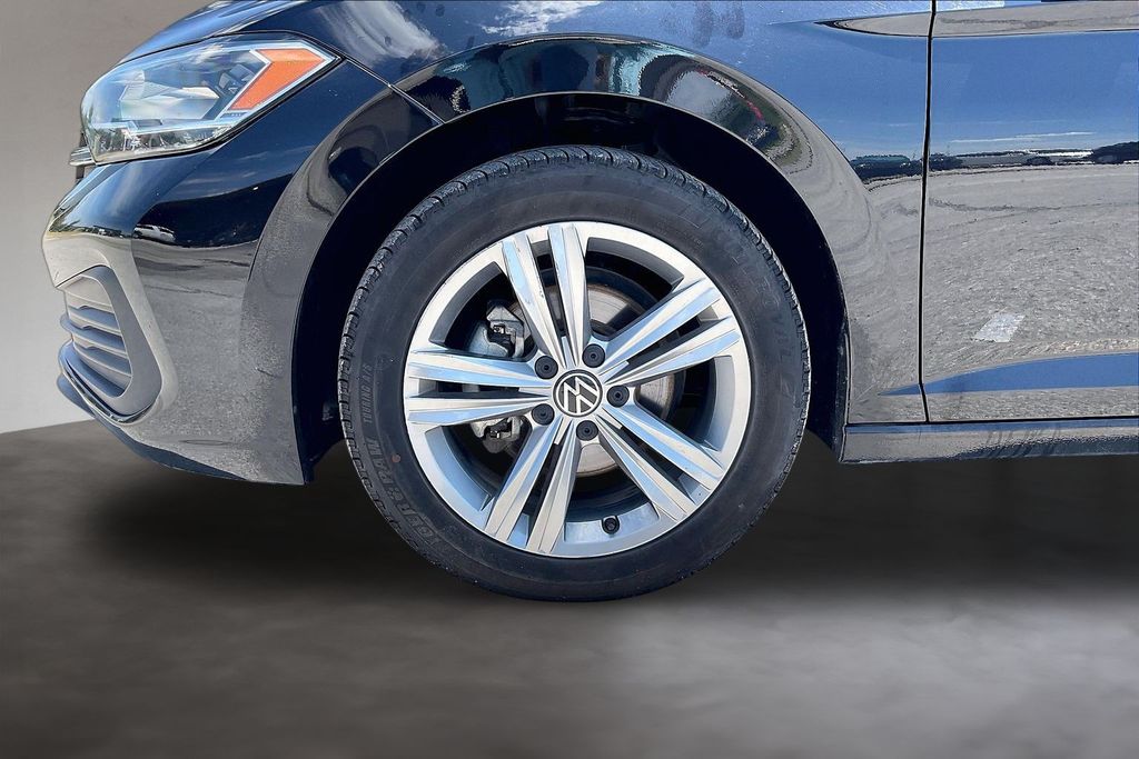 Used 2024 Volkswagen Jetta Sedan