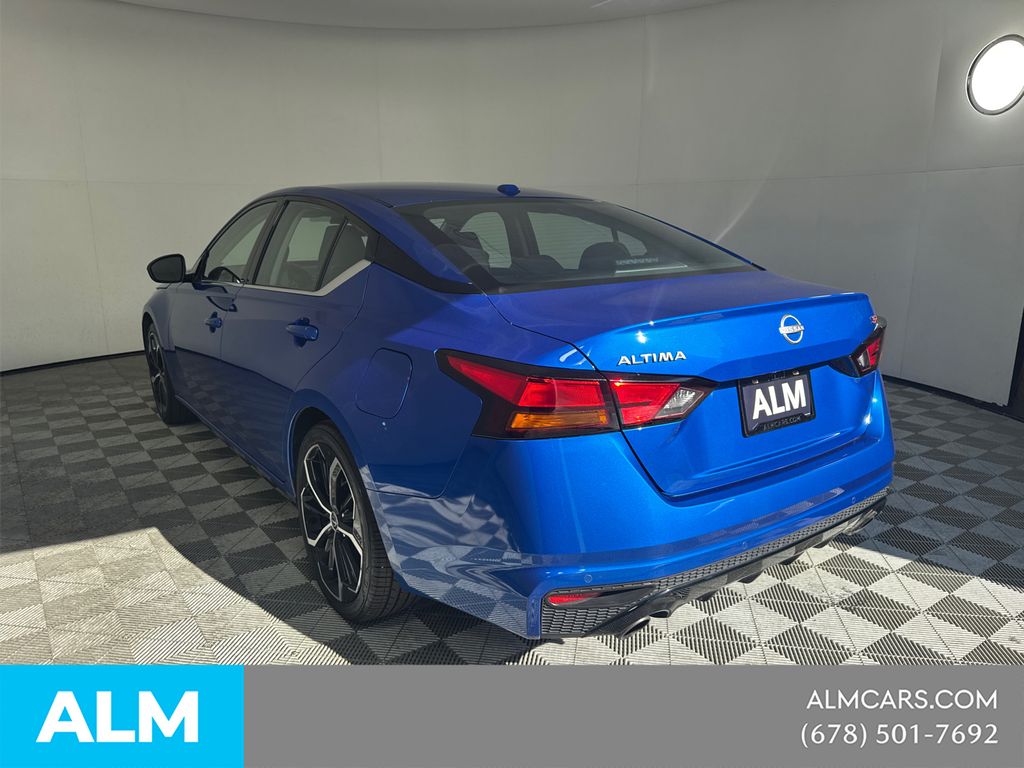 Used 2025 Blue Nissan 2.5 SR image 9