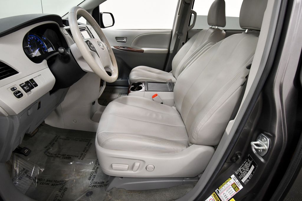 Used 2014 Toyota Sienna Van