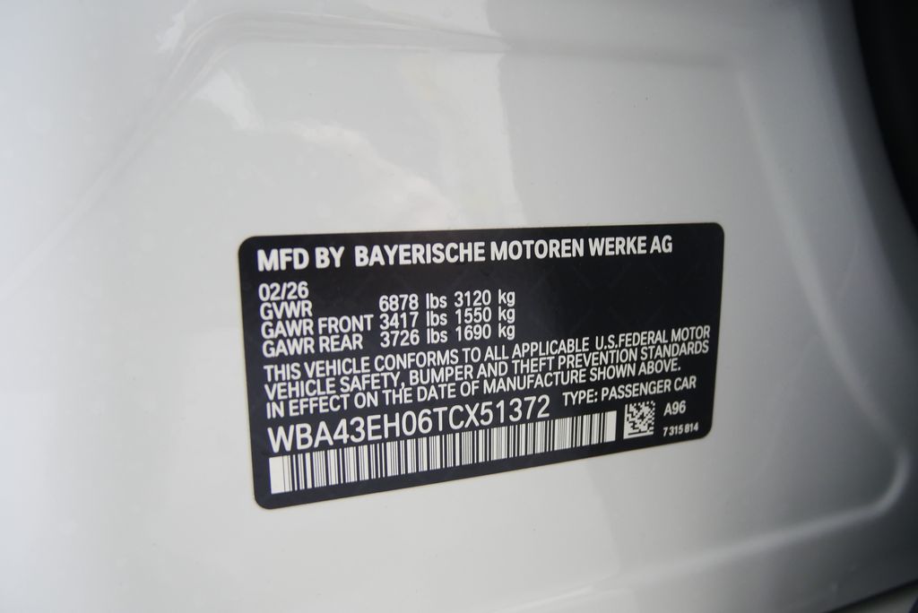 Thumbnail: 2026 BMW 7 Series - 27