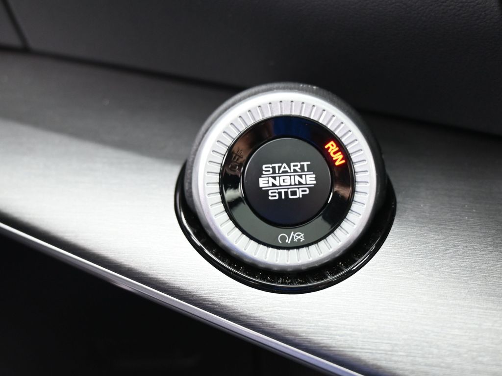 New 2026 Bright White Clearcoat Jeep Limited Reserve image 27