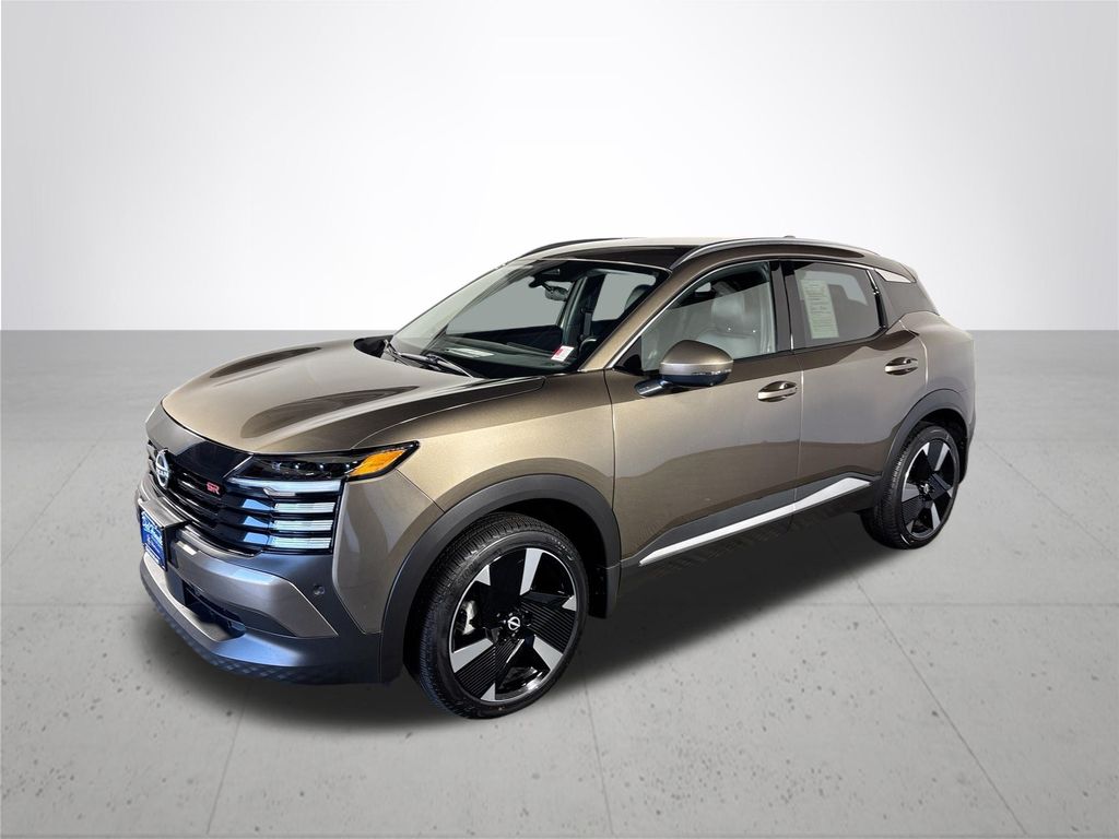 2025 Nissan Kicks SR