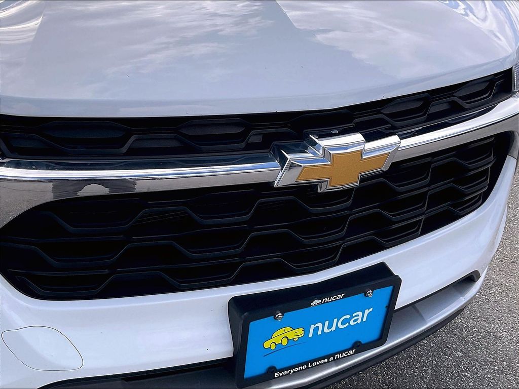 2025 Chevrolet Trax — photo 28