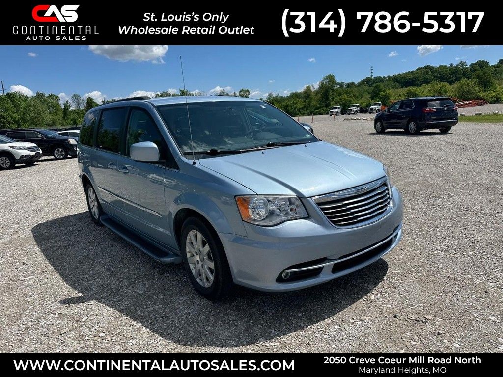 Crystal Blue Pearlcoat 2013 Chrysler Town & Country Touring FWD Minivan Front-Wheel Drive 6-Speed Automatic