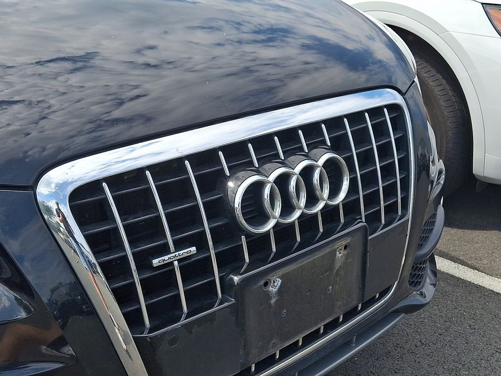 Thumbnail: 2012 Audi Q5 - 4
