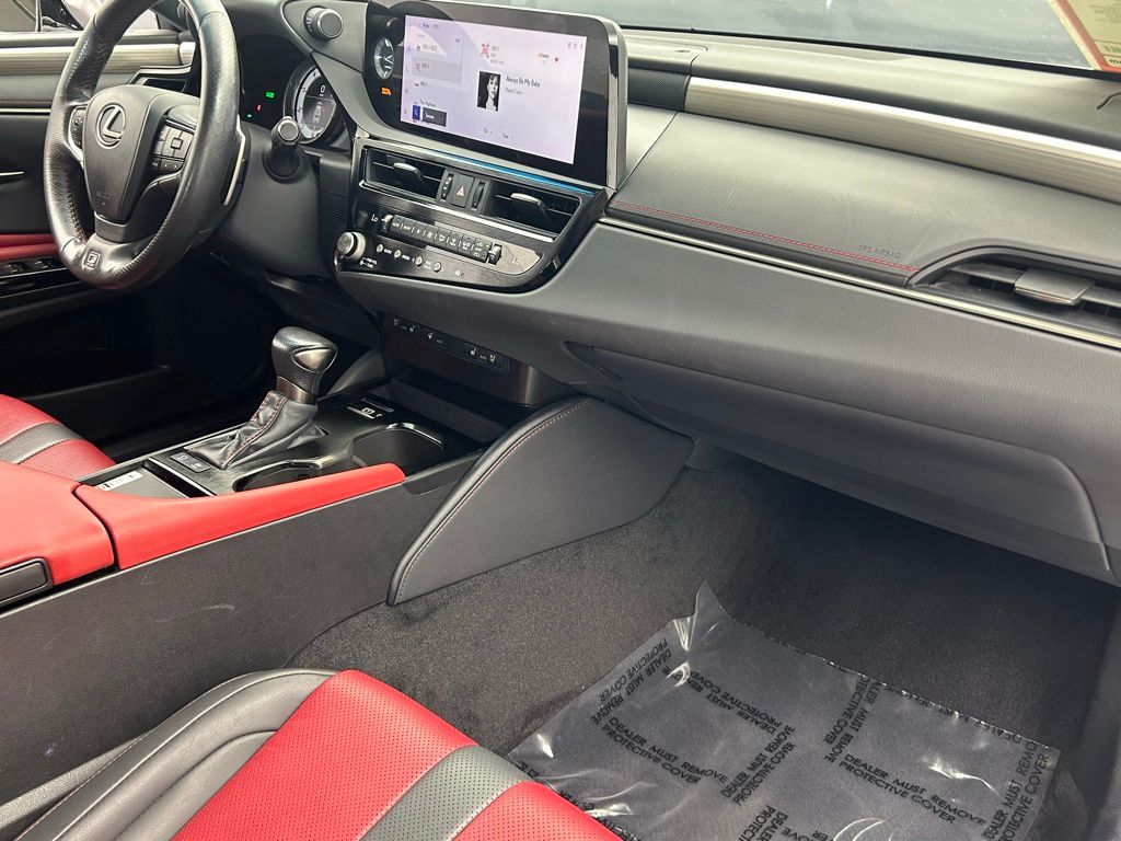 Used 2023 White Lexus 300h image 26