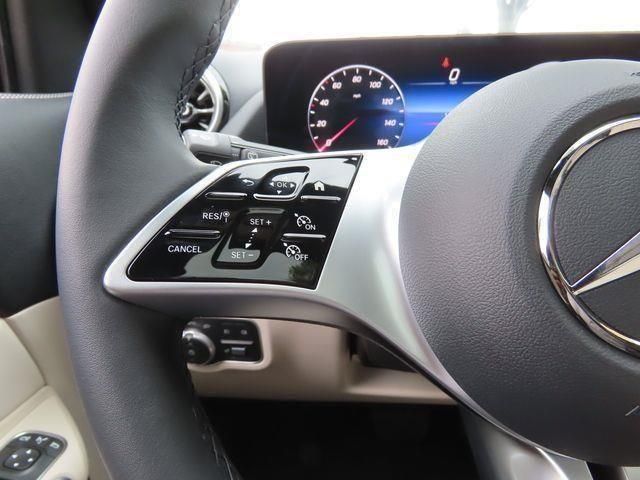 Thumbnail: 2025 Mercedes-Benz GLA - 19