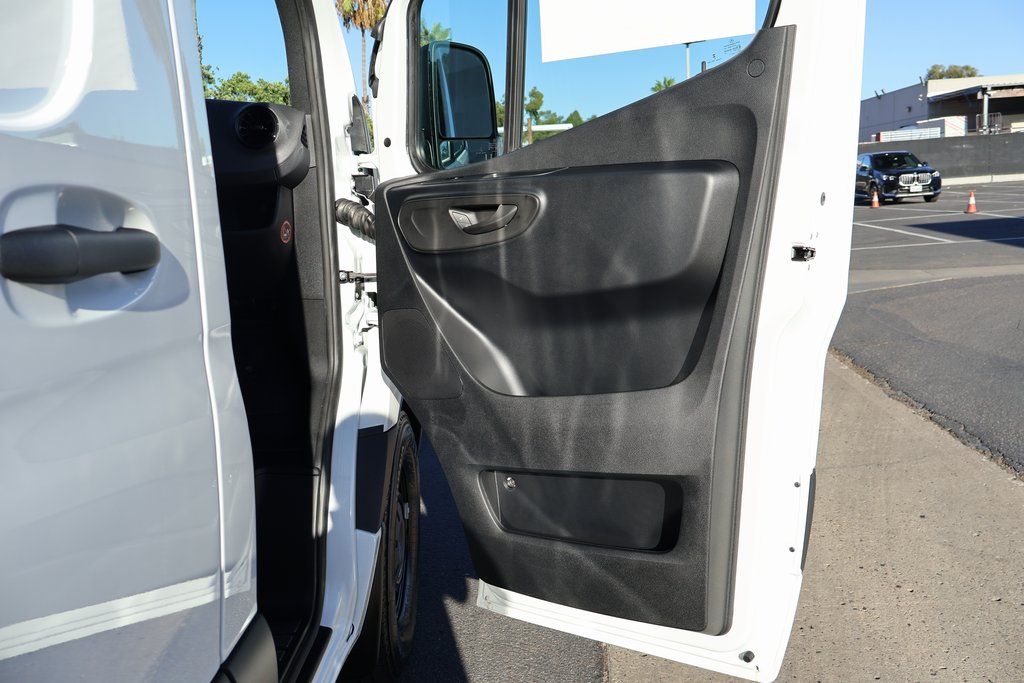 Thumbnail: 2026 Mercedes-Benz Sprinter - 7