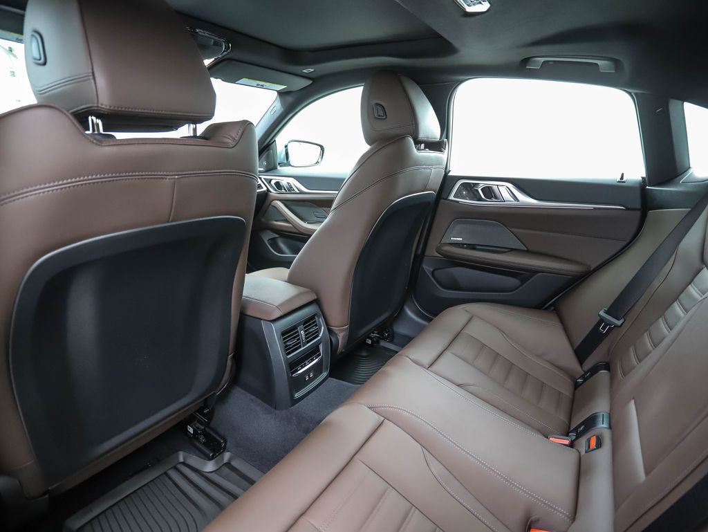 Thumbnail: 2026 BMW 4 Series - 21