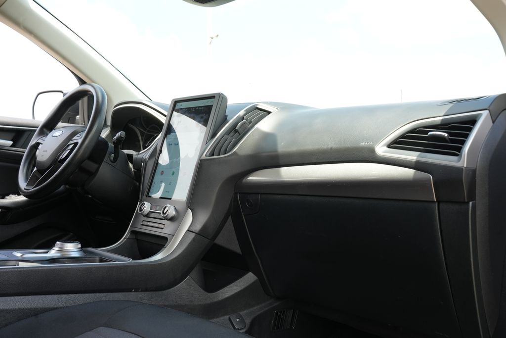 2021 Ford Edge SE Black at Bravo Nissan