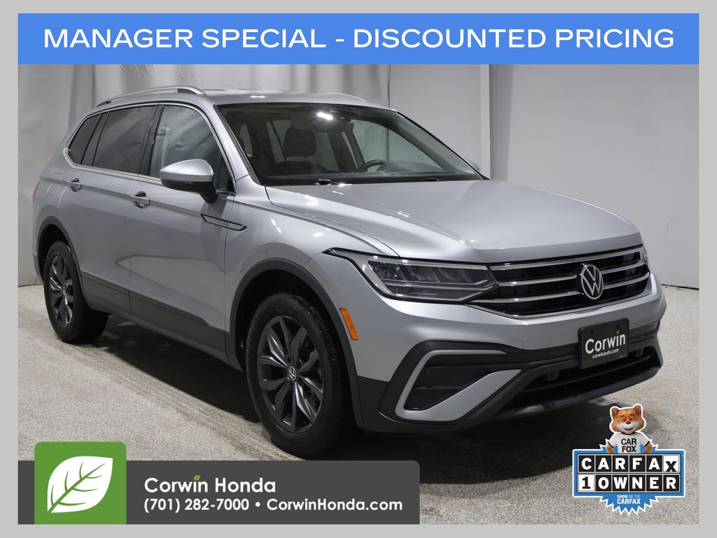 Pyrite Silver Metallic 2024 Volkswagen Tiguan SE 4Motion SUV / Crossover All-Wheel Drive 8-Speed Automatic