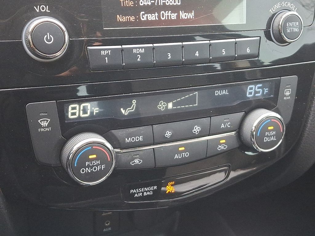 Thumbnail: 2018 Nissan Rogue Sport - 15