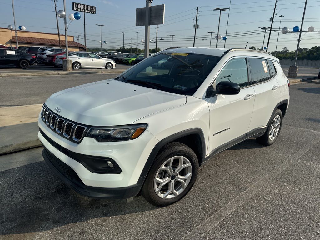 2025 Jeep Compass Latitude 4X4's photo