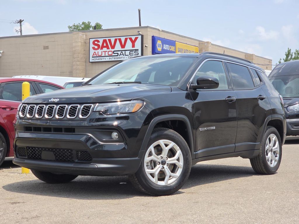 Diamond Black Crystal Pearlcoat 2025 Jeep Compass SUV / Crossover Four-Wheel Drive 8-Speed Automatic