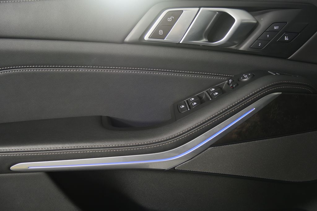 Thumbnail: 2024 BMW X5 - 8