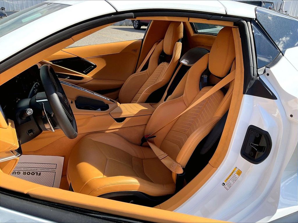 2024 Chevrolet Corvette — photo 10