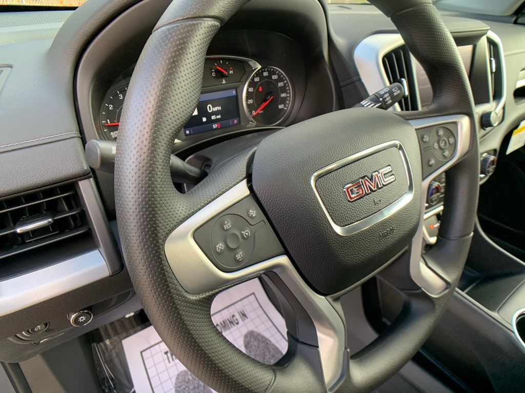 2024 GMC Terrain SLE 16