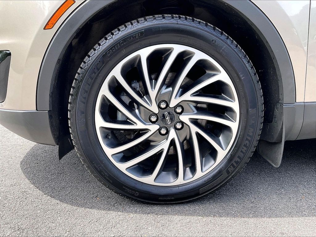 2019 Lincoln Nautilus — photo 22