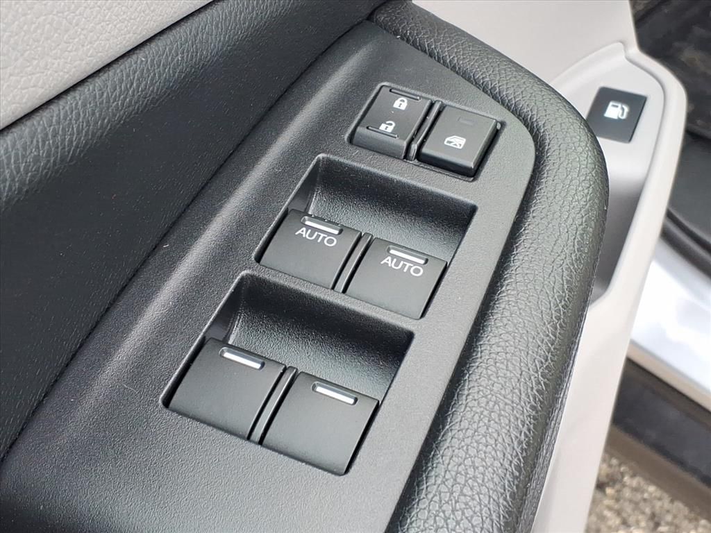 used 2016 Honda Pilot car, priced at $15,900