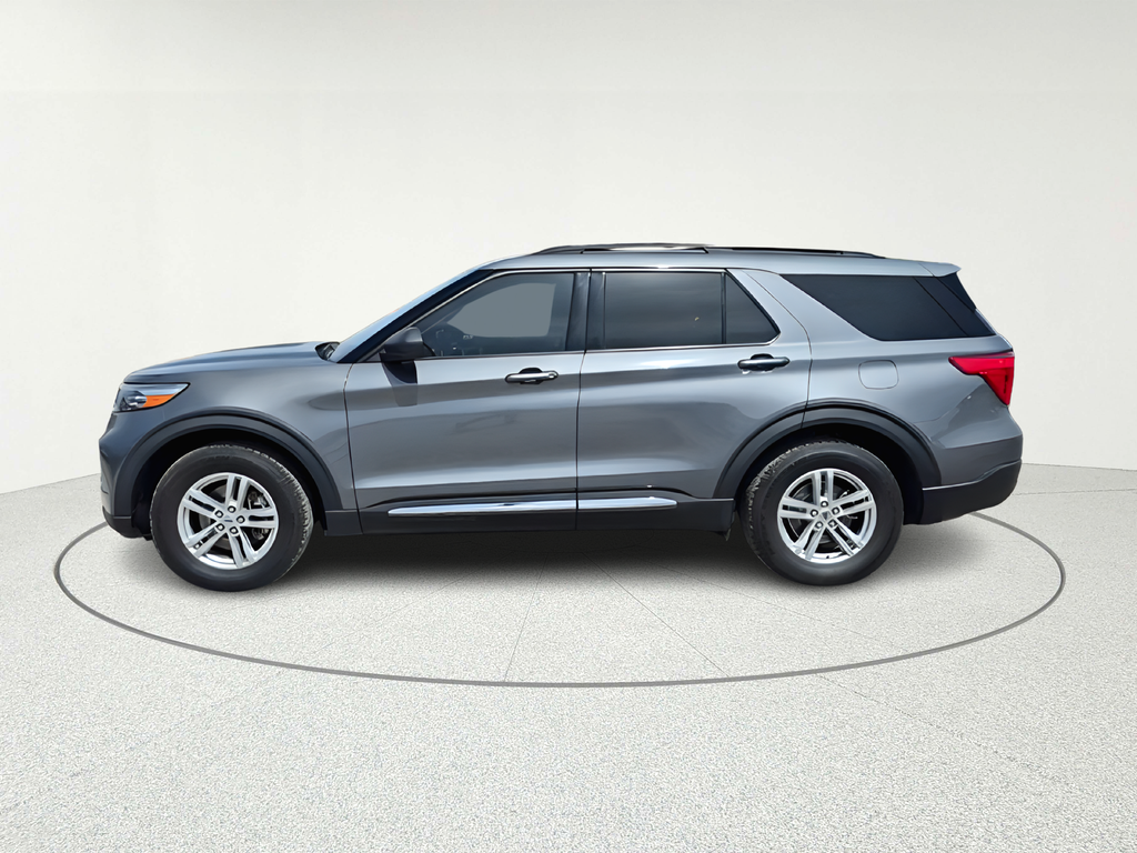2022 Ford Explorer XLT - 2