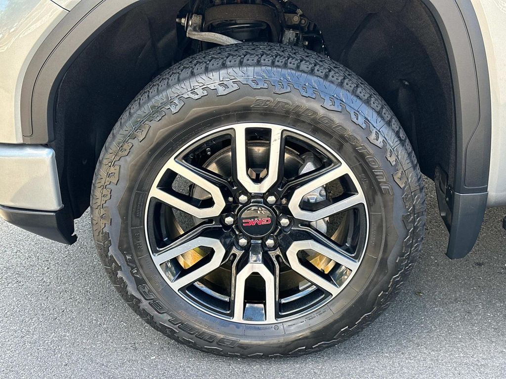 Thumbnail: 2023 GMC Sierra 1500 - 13