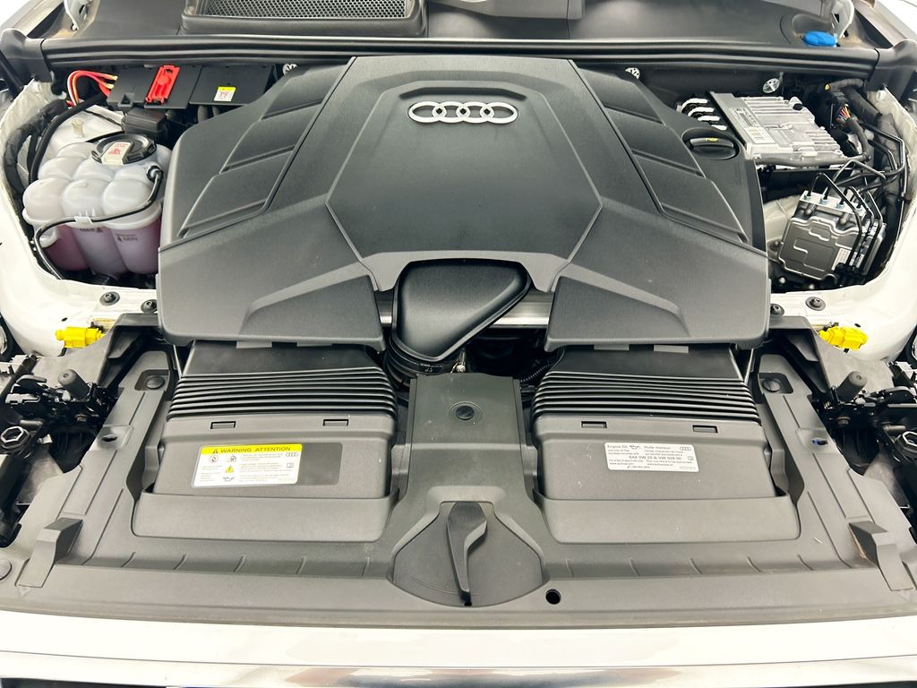 Thumbnail: 2023 Audi Q7 - 28