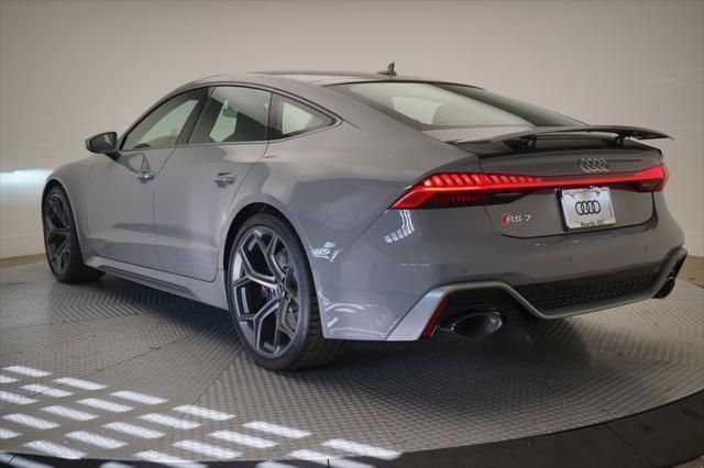 Thumbnail: 2026 Audi RS 7 - 3