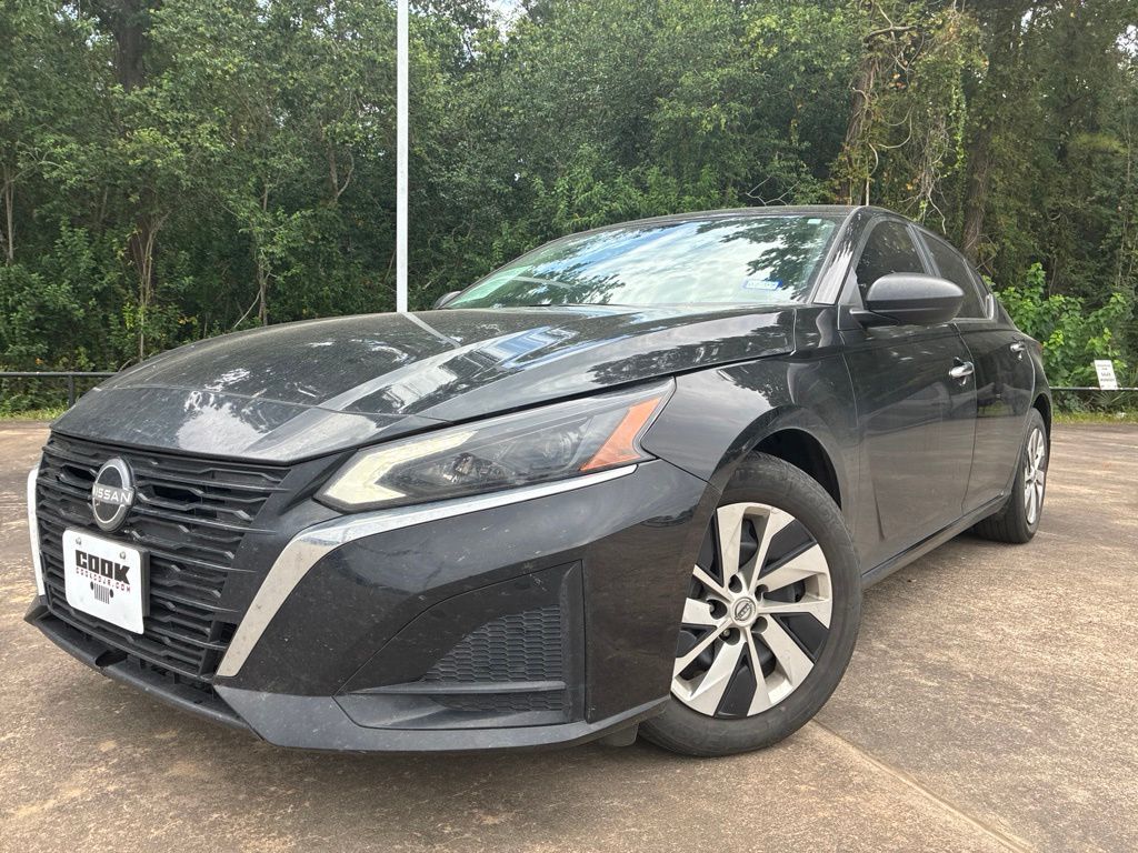 2025 Nissan Altima 2.5 S Black at Central Houston Nissan