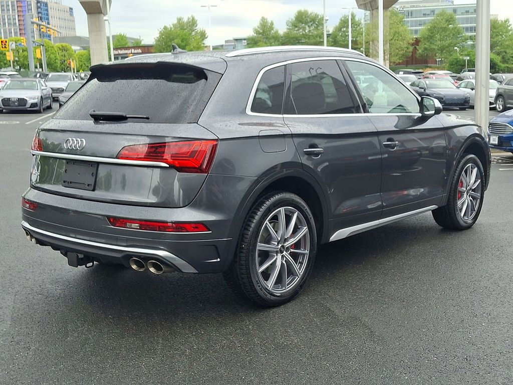 Thumbnail: 2025 Audi SQ5 - 4