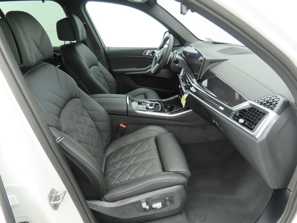 Thumbnail: 2026 BMW X5 - 20