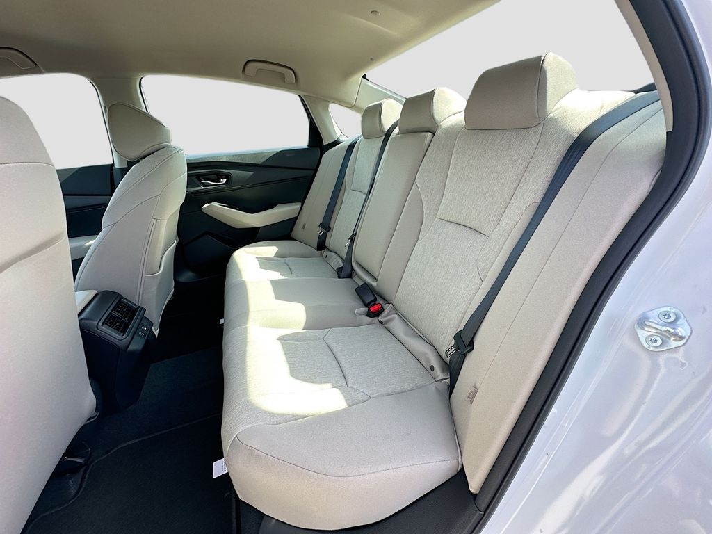 2025 Honda Accord LX 14