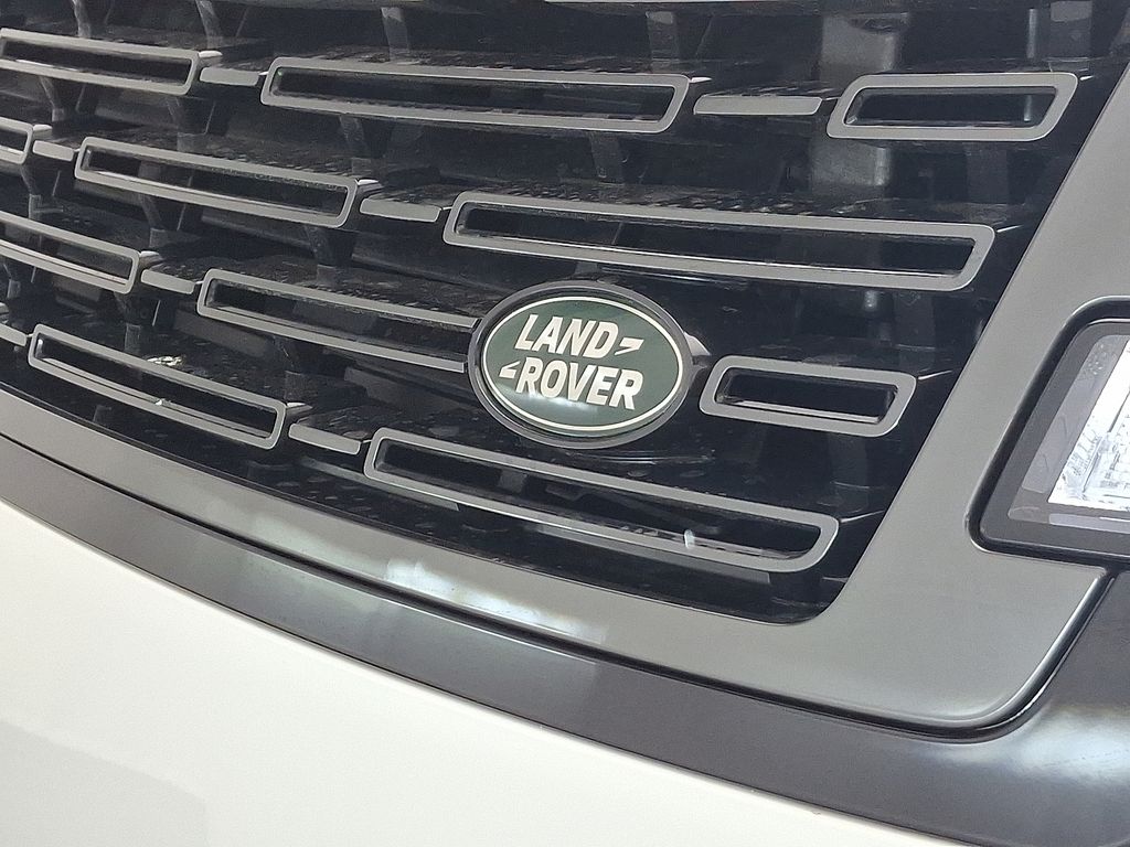 Thumbnail: 2026 Land Rover Range Rover - 23