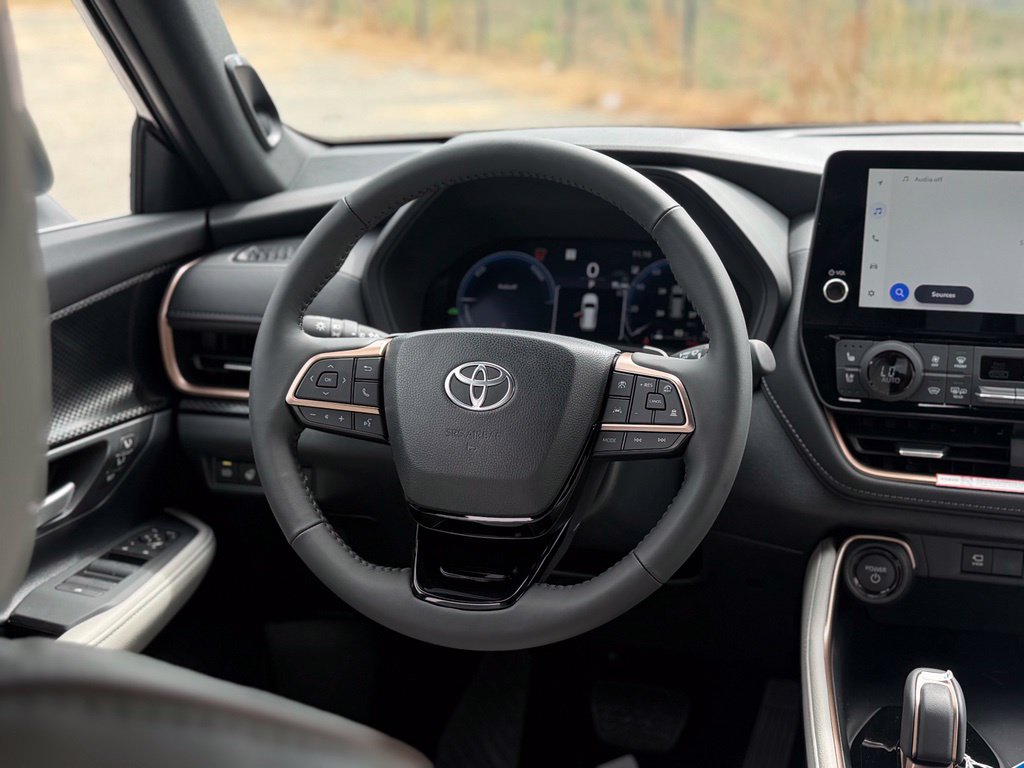 New 2026 Toyota Grand Highlander Hybrid SUV