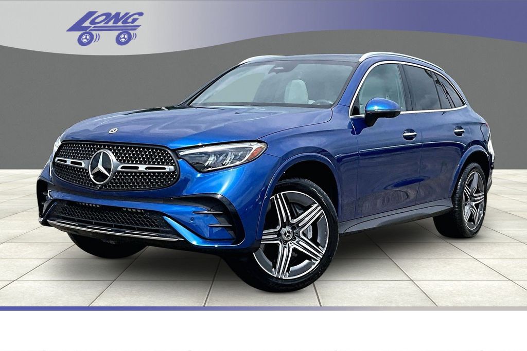2023 Mercedes-Benz GLC 