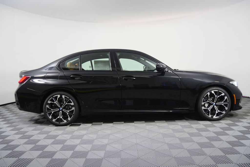 Thumbnail: 2026 BMW 3 Series - 2