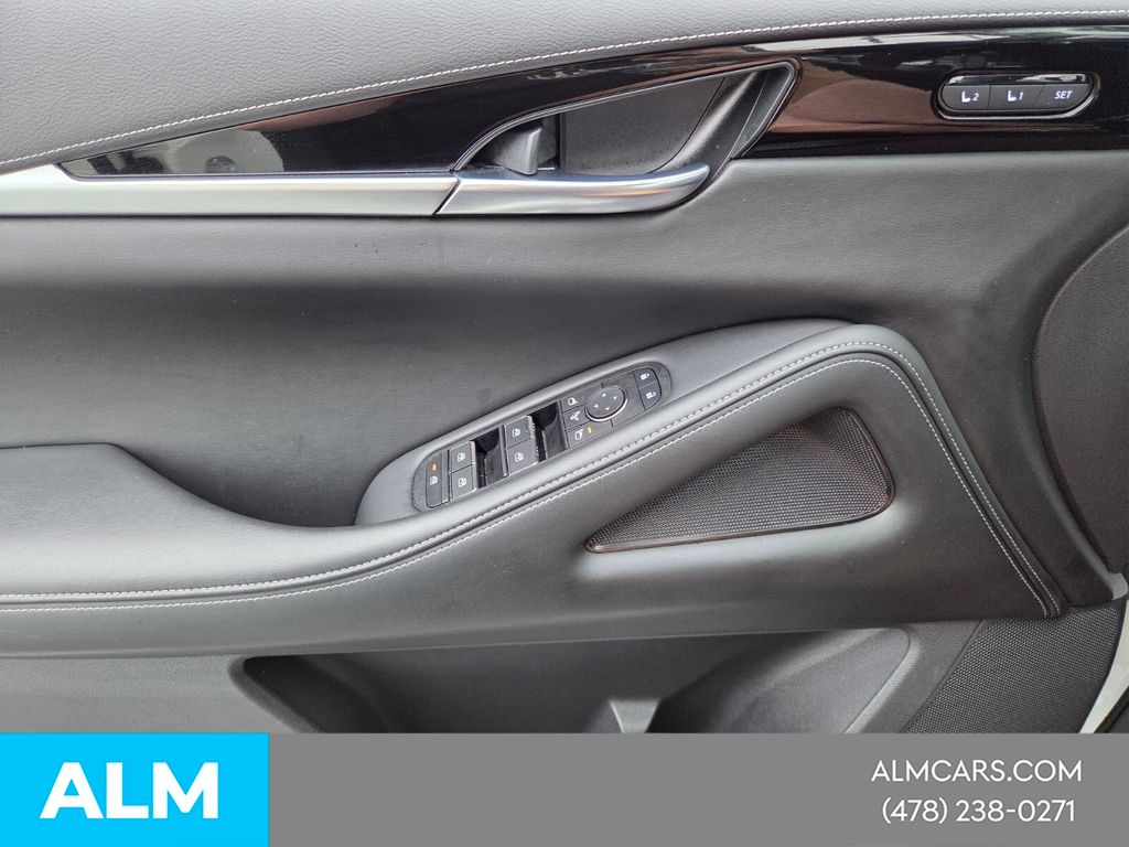 Used 2024 White INFINITI PURE image 26