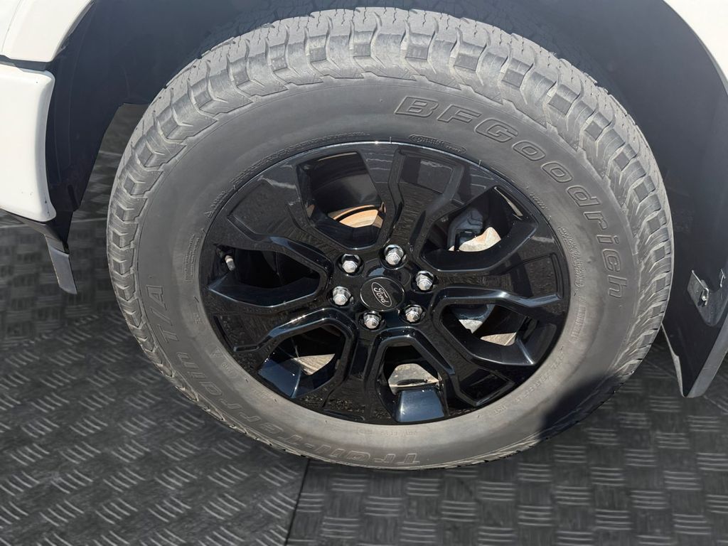 2018 White Ford F-150 4X4 Truck
