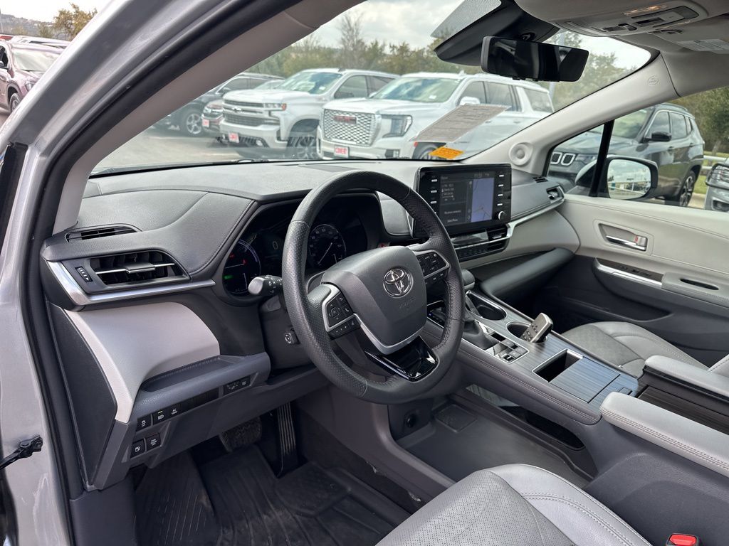 Used Car 2021 Toyota Sienna  For Sale Under $35,000 In Austin, Texas