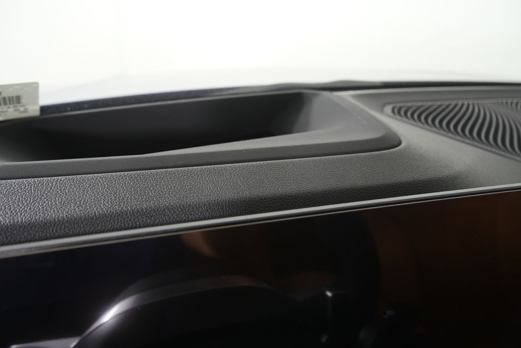 Thumbnail: 2026 BMW 3 Series - 18